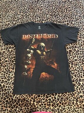 2000s Disturbed shirt